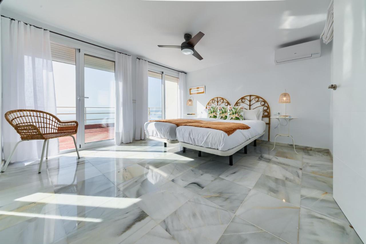 Apartment Holidays2fuengirola Duplex With Stunning Sea View, Terraces,1st Line Beside Port *